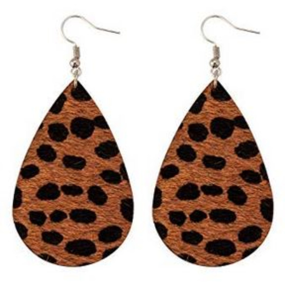 Jewelry - Women's Leopard Teardrop Faux Leather Earring